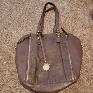 Maurice's purse